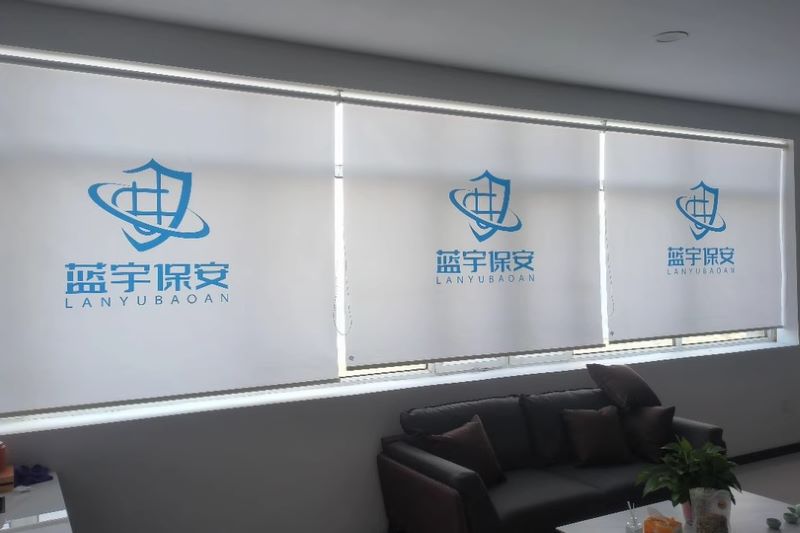 commercial roller blinds manufacturer