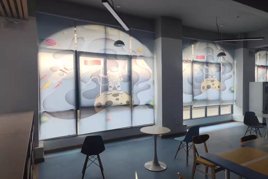 commercial roller blinds manufacturer