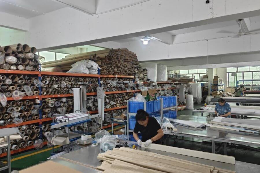 roller shade manufacturers
